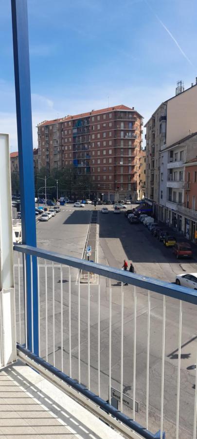 Bellissimo Alloggio Vicino Alla Metro Bengasi,Lino House Torino Kültér fotó
